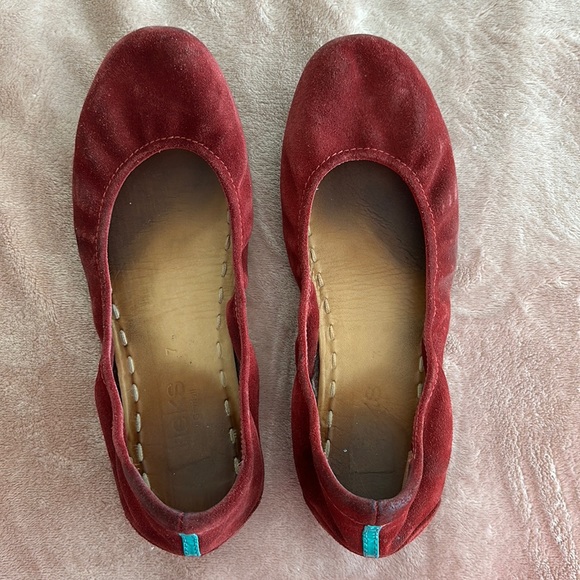 Rouge (red suede) Tieks Size 7 - Picture 1 of 4